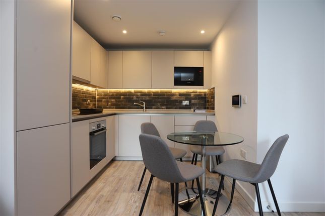Flat for sale in Potato Wharf, Manchester