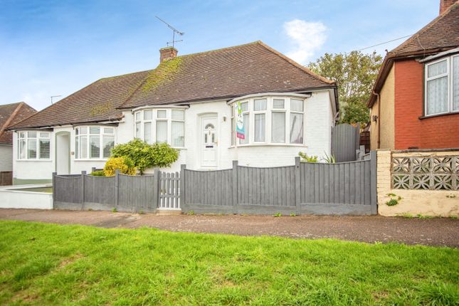 Thumbnail Bungalow for sale in Delce Road, Rochester