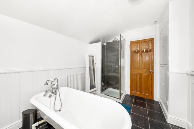 Terraced house for sale in Newark Road, South Croydon