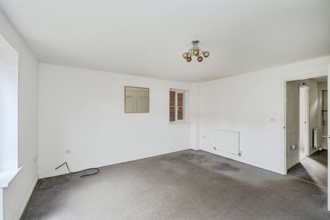 22, Rhodfa Delme, LLANELLI photo 3
