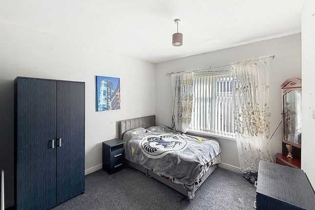 Room 3, 2 St John street, Stoke on Trent photo 3