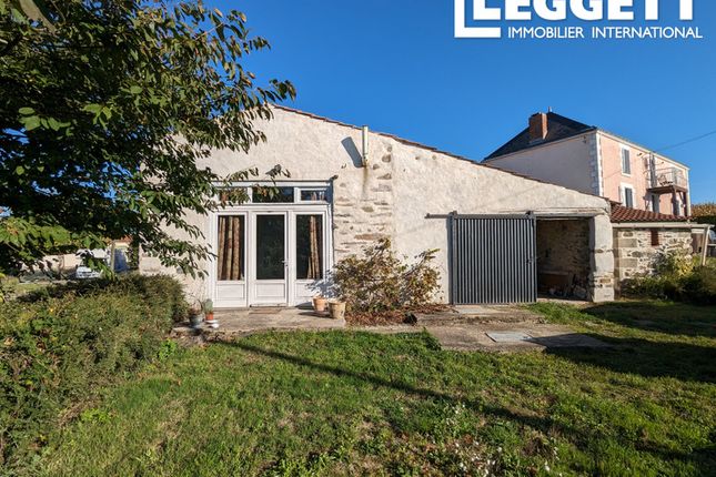 Villa for sale in Menomblet, Vendée, Pays De La Loire