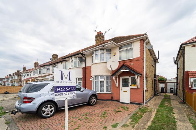Thumbnail End terrace house for sale in Chaucer Avenue, Hounslow