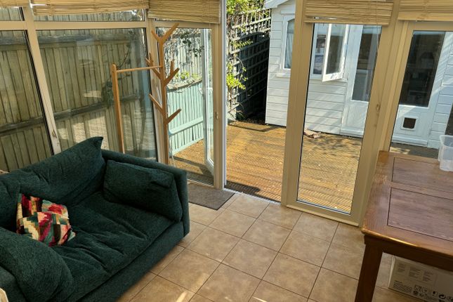 65, Canterbury photo 4