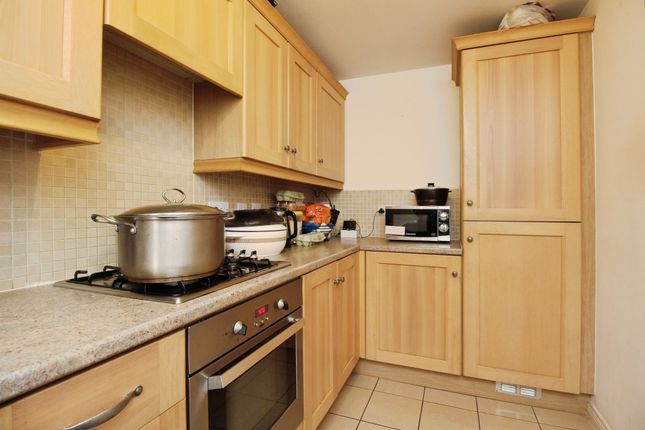 13, Siskin Close, Corby photo 4