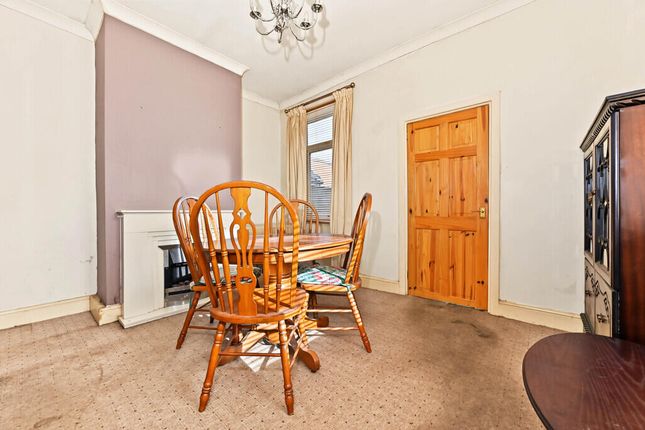 23 Sparrow Street, Smallthorne, Stoke-On-Trent photo 3