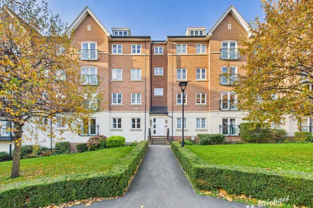 Cam03852G0-Pr0468-Still001