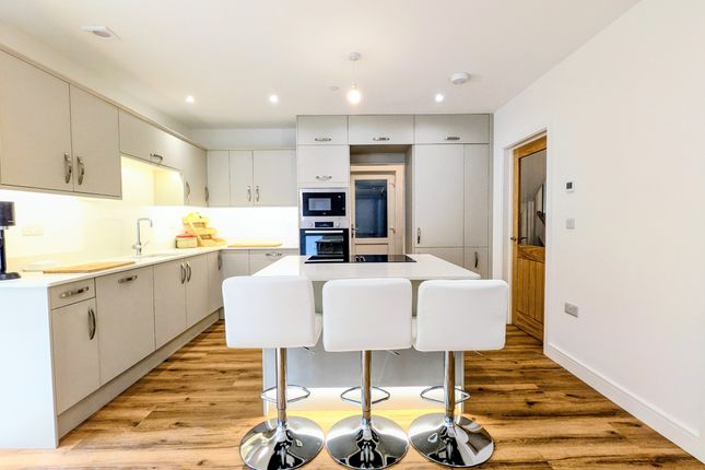 10 Cwm Woods Grove, Merthyr Tydfil photo 2