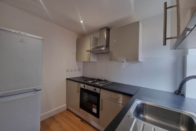2a, Burghley Road, London photo 2