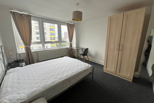 Flat 113, Riverbank Tower, Bridgewater Street, Salford photo 2