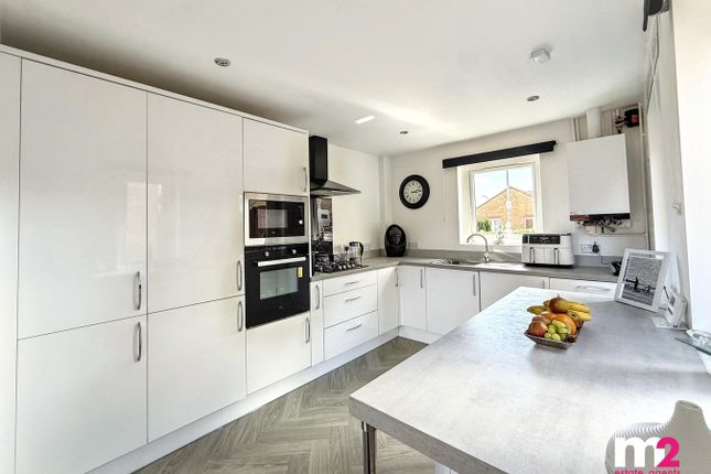 1, Bishpool Way, Newport photo 5