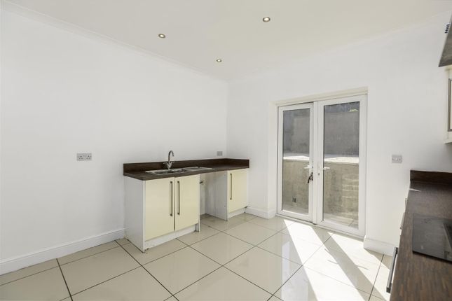 96B, Pentrechwyth Road, Swansea photo 4