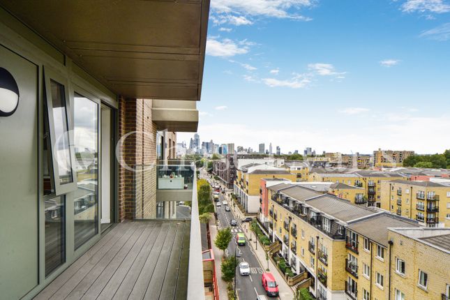 Flat for sale in Bootmakers Court, The Watermark, Stepney Green