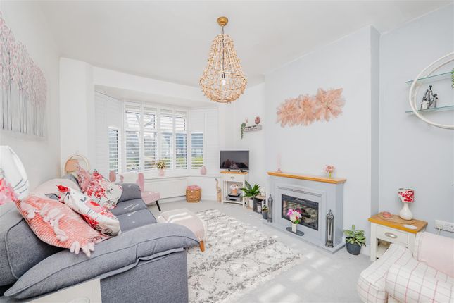 38, Pontypridd Road, Barry photo 2