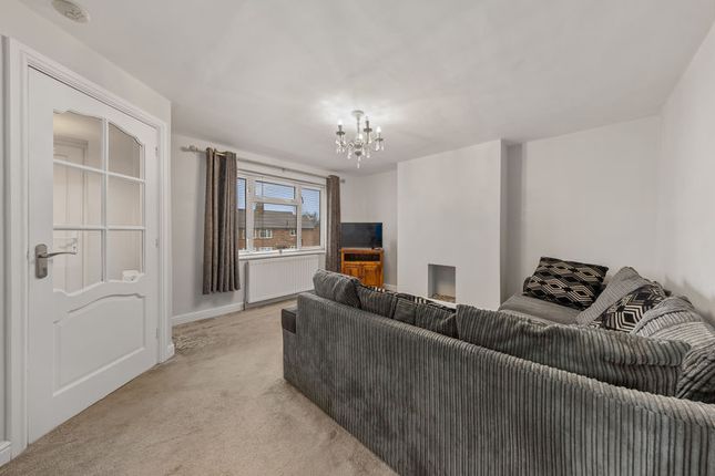 41, Cobnar Drive, Chesterfield photo 2