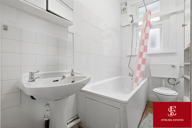 39 Belmont Road, London photo 3