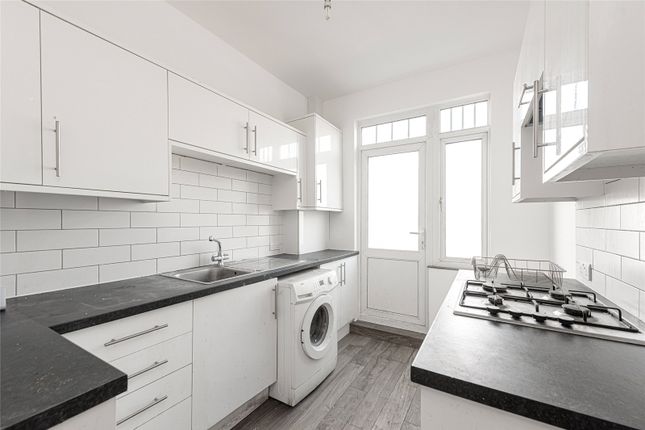 A, 371, Holloway Road, London photo 3