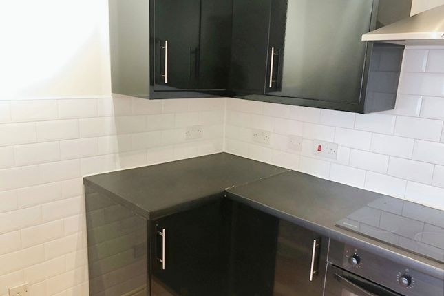 10B, Eldon Place, Eccles photo 5