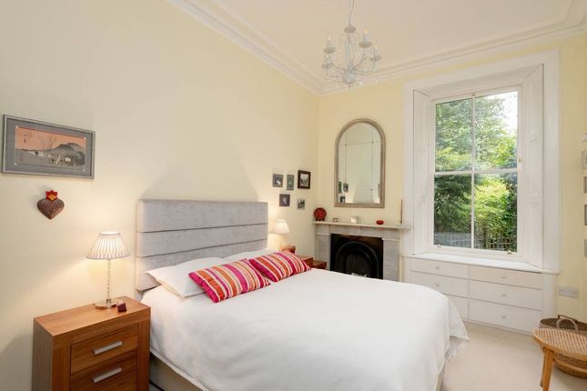 107, Warrender Park Road, Edinburgh photo 4