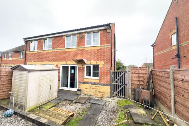 8, Seathwaite Close, Manchester photo 2