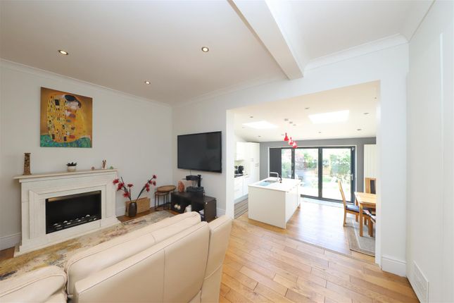 32, Roy Road, Northwood photo 2