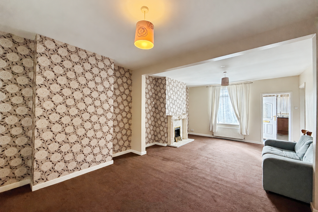 21, Coppice Road, Highfields, Doncaster photo 4