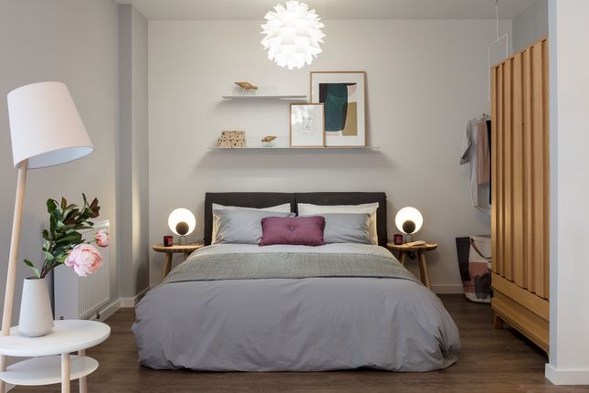 Flat for sale in City Road, London