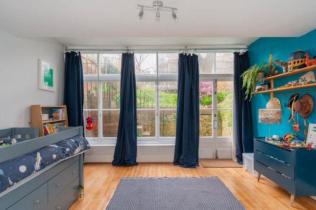 0W2Pcn - Bedroom E.Jpg