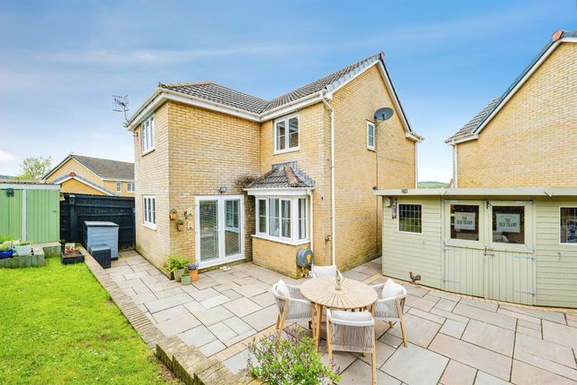 37, Clos Tyn Y Coed, Bridgend photo 2