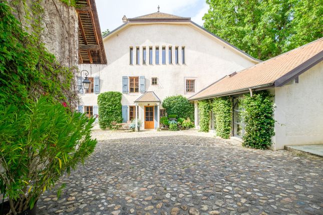 Thumbnail Country house for sale in Exclusive Renovated Estate, Commugny, 1291