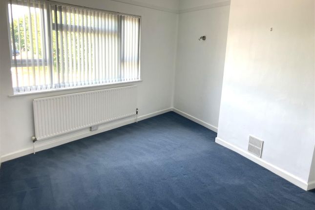 6, Limbrick Corner, Worthing photo 4