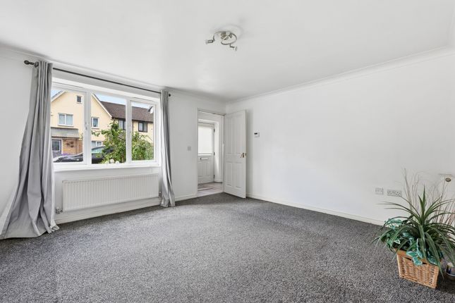 3 Wharton Drive, Chesterfield photo 3