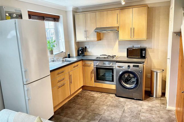 131, Snowdon Close, Eastbourne photo 3