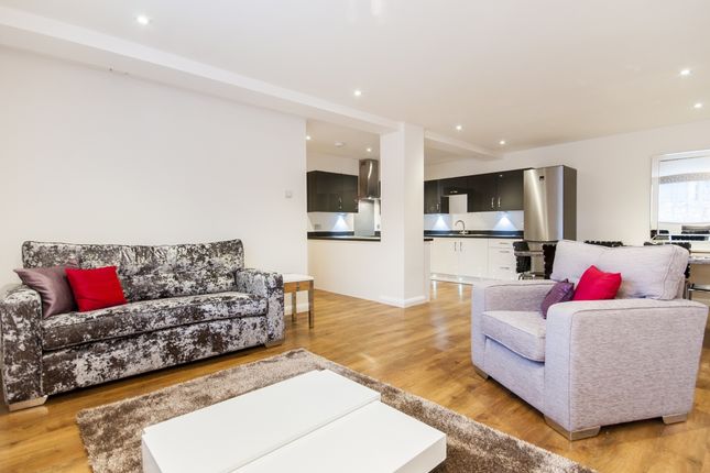 Livingroom2
