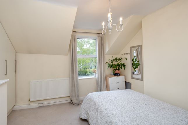 End terrace house for sale in Harcourt Terrace, Radcliffe Road, Stamford