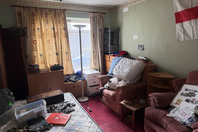 10, Scott Road, Bury St. Edmunds photo 3