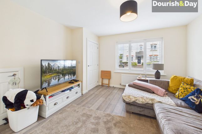 44 Sergeant Way, Stafford photo 2