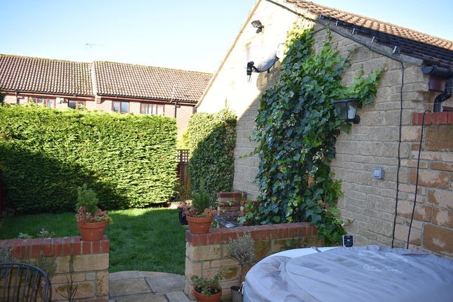 End terrace house to rent in Houndstone, Yeovil, Somerset