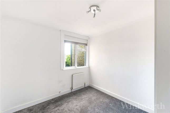 Flat to rent in Musgrove Road, London