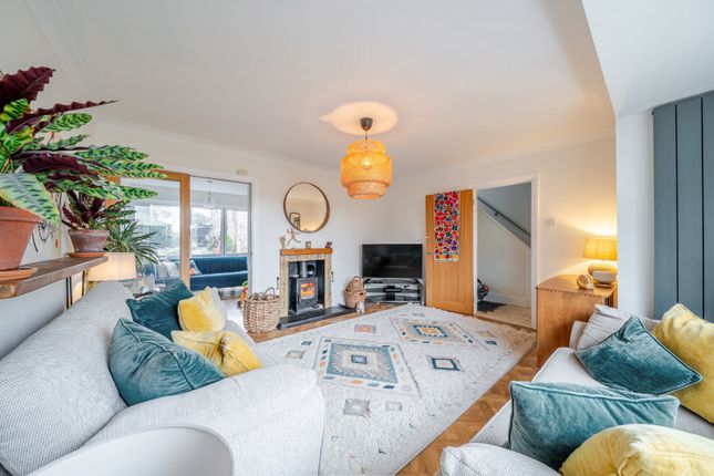 22, Longlees, Rickmansworth photo 3