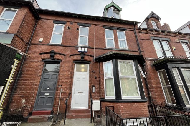 Thumbnail Flat to rent in Victoria Road, Leeds, West Yorkshire