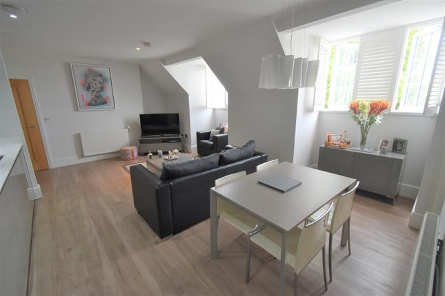 41, Martin Drive, Dartford photo 3