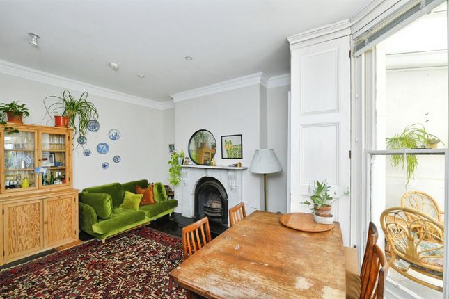 27, Wyndham Square, Plymouth photo 4