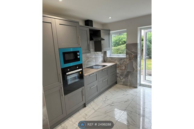 Thumbnail Semi-detached house to rent in Mortimer Lane, Mortimer, Reading