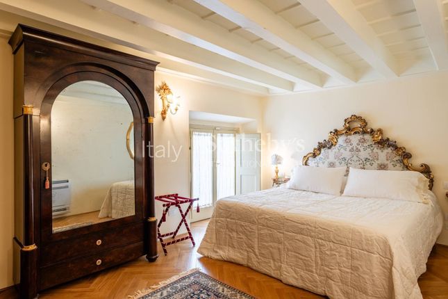 Apartment for sale in Via Busdraghi, Lucca, Toscana
