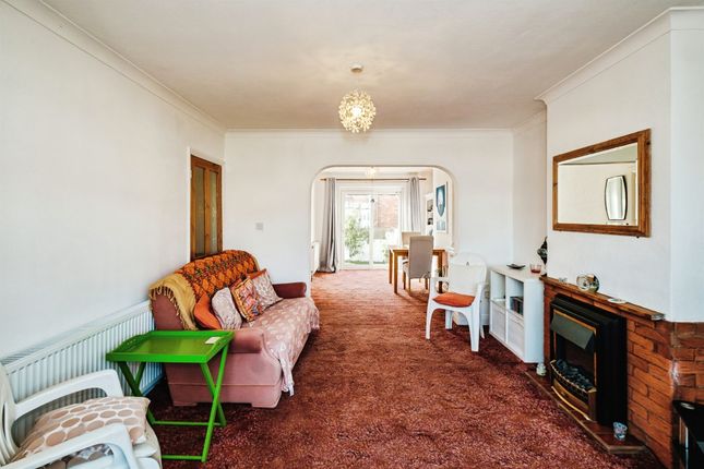 Brook Close, Worthing photo 4