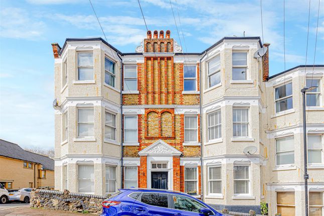 Thumbnail Flat for sale in Birkbeck Mansions, Hornsey
