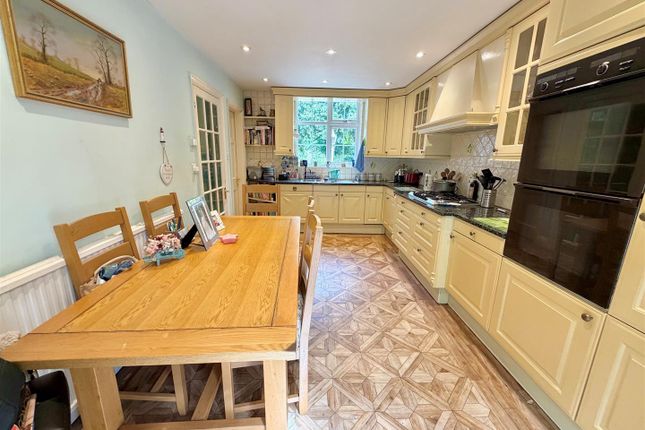 9, Wainwright Road, Altrincham photo 3
