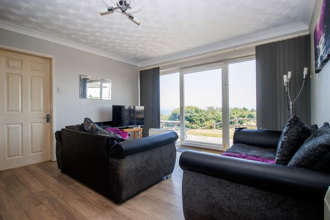 13, Knipe Point Drive, Osgodby, Scarborough photo 4