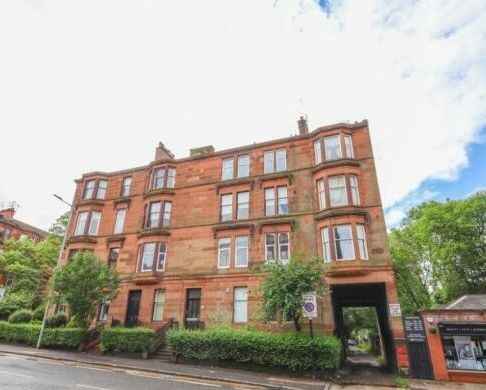 Thumbnail Flat to rent in Clarence Drive, Glasgow